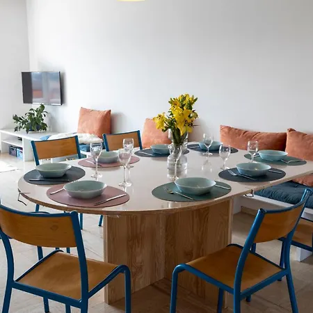 Spacious Family Flat Near The