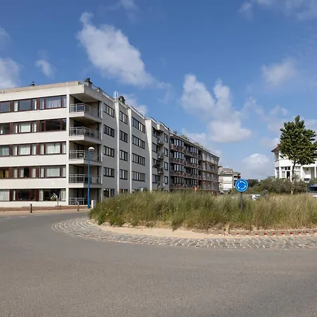 Spacious Family Flat Near The Koksijde